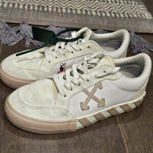 Off-White Stylish Sneakers